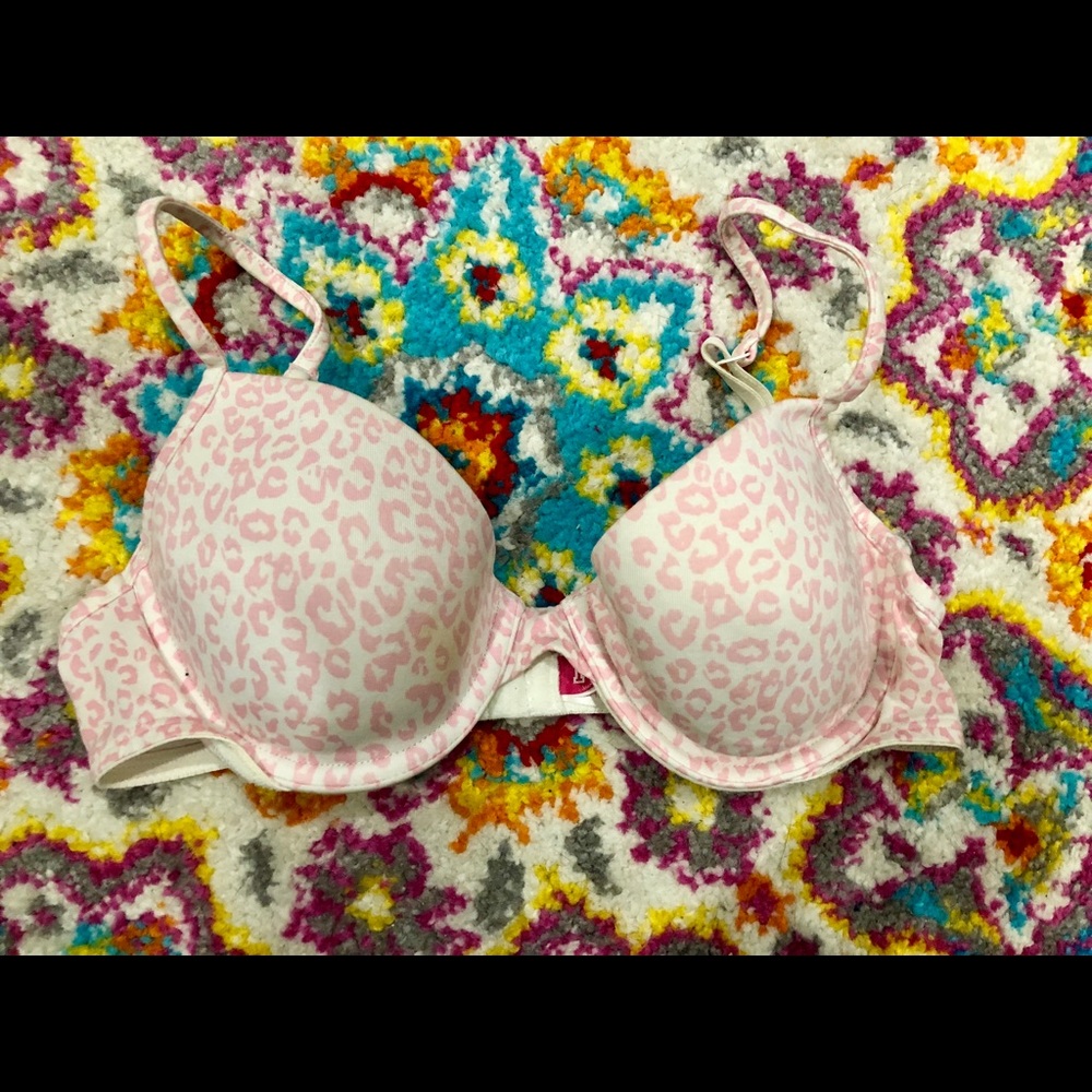 Victoria Secret T-Shirt Bra